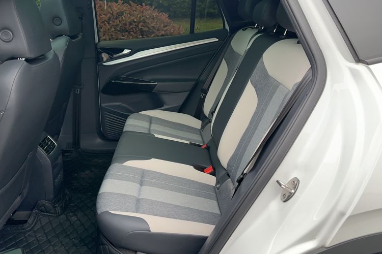 Used Volkswagen ID.4 CROZZ 2022 Long-Range PURE+ Edition Left Rear Seat