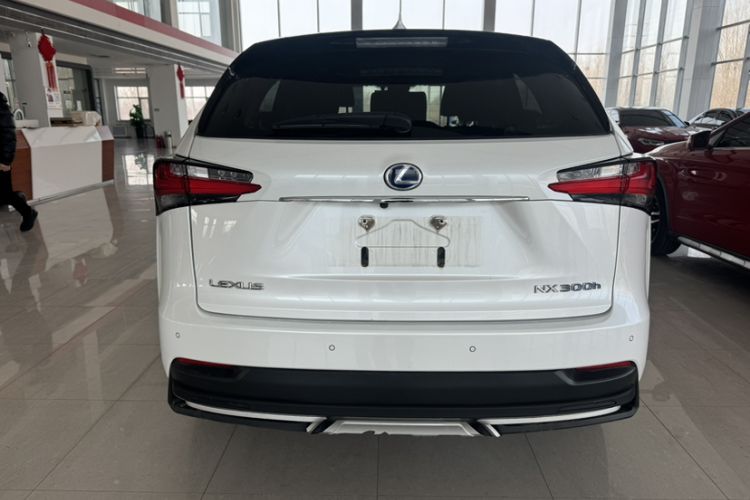 Used Lexus NX 2015 300h All-Wheel-Drive Fēngzhì Edition
