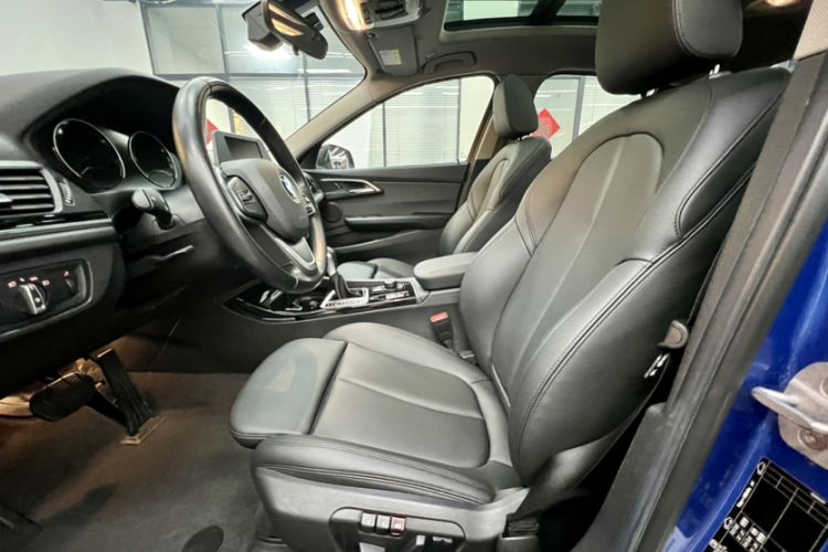 Used BMW 1 Series 2017 118i Sport Edition Interior 5