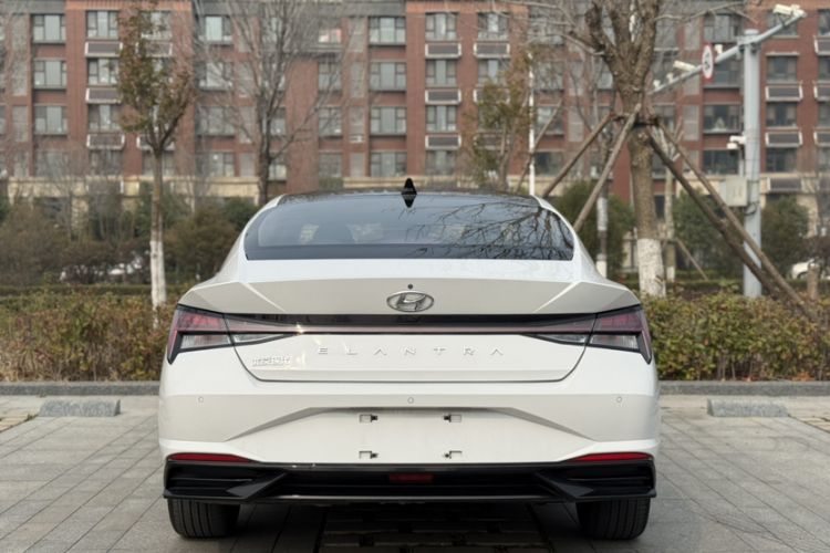 Used Hyundai Elantra 2021 1.5L CVT LUX Prestige Edition