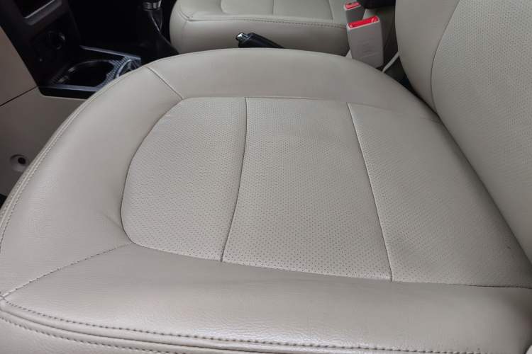 Used FAW Yingzhi G3 2016 1.5L Manual Luxury Edition
