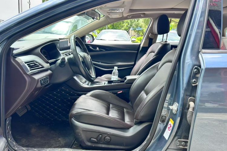 Used CHANGAN Raeton CC 2018 1.5T Automatic Zunya Model China V Standard
