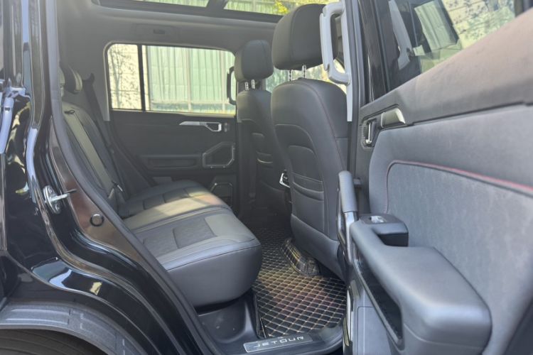 Used JETOUR Traveler 2023 2.0T All-Wheel-Drive CrossPRO