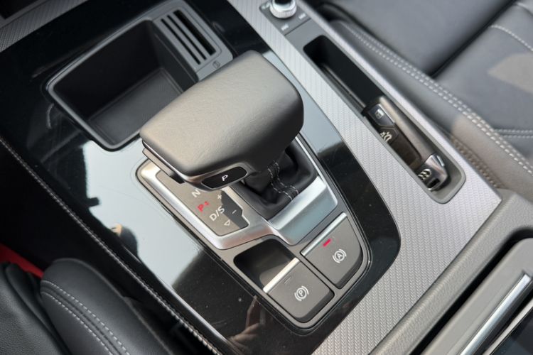 Used Audi Q5L 2022 40T Luxury Dynamic Model
