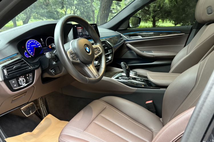 Used BMW 5 Series 2019 525Li M Sport Package