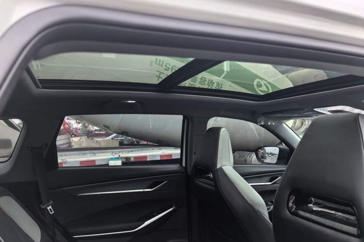 Used Changan CS75 PLUS 2024 3rd Generation Champion Edition 2.0T Intelligent Drive Performance Model
