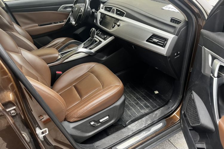 Used Geely Auto Emgrand X7 Sport 2016 1.8TD Automatic ZhiZun Version
