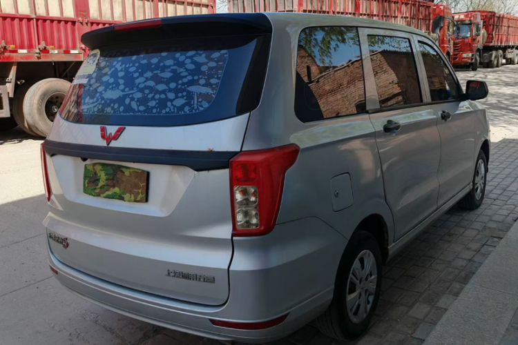 Used Wuling Hongguang 2019 1.5L S Basic Version China VI Standard LAR