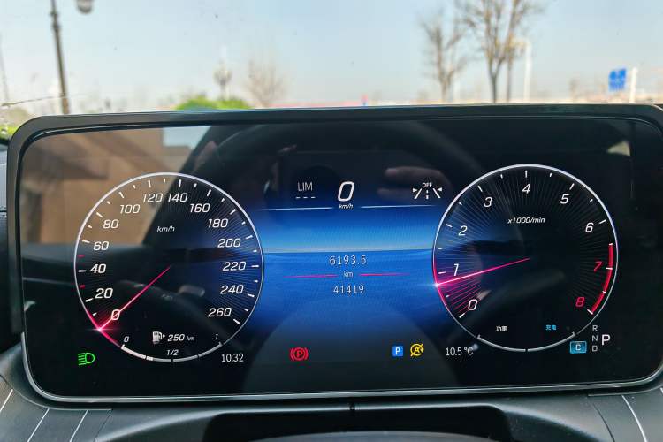 Used Mercedes-Benz C-Class 2023 C 260 L Bright Night Sports Edition Odometer Close Up