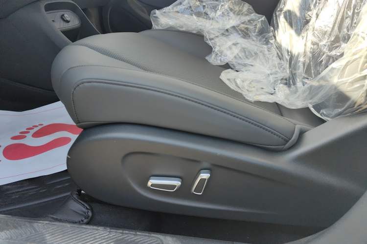 Used Dongfeng NAMMI 01 2024 330 Air
