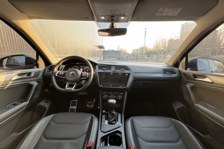 Used Volkswagen Tiguan L 2021 330TSI Automatic Two-Wheel Drive R-Line Flagship Edition
