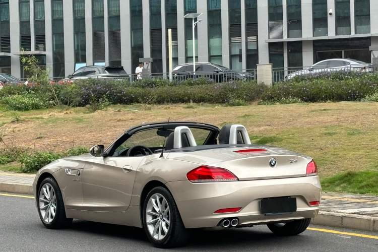 Used BMW Z4 2013 sDrive20i Leading Model
