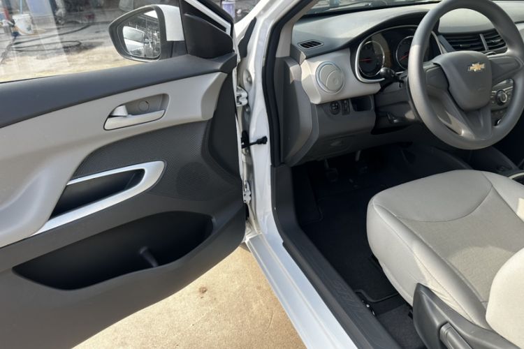 Used Chevrolet Sail 2016 Sail 3 1.3L Manual Comfort Sunroof Edition
