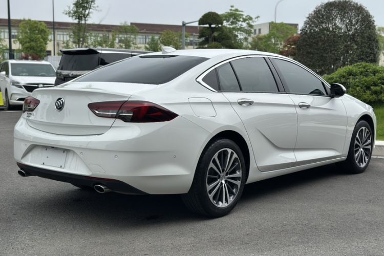 Used Buick Regal 2019 28T Luxury Edition China VI Exterior 5