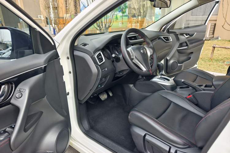 Used Nissan Qashqai 2017 2.0L CVT Luxury Edition China V Standard Interior 5