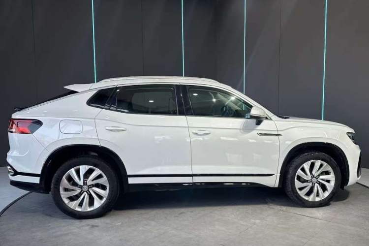 Used Volkswagen Tayron X 2020 330TSI Two-Wheel Drive Luxury Smart Connectivity Version
