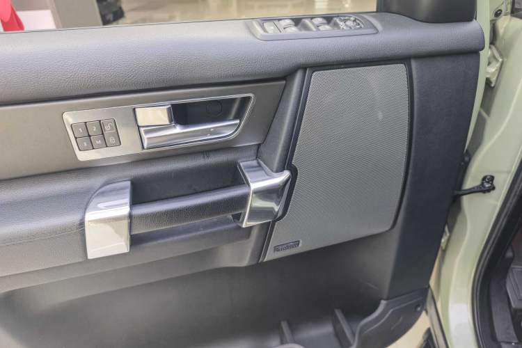 Used Land Rover Discovery 2014 3.0 SC V6 HSE
