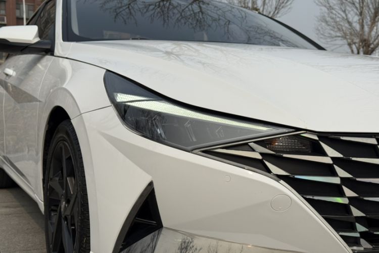 Used Hyundai Elantra 2021 1.5L CVT LUX Prestige Edition