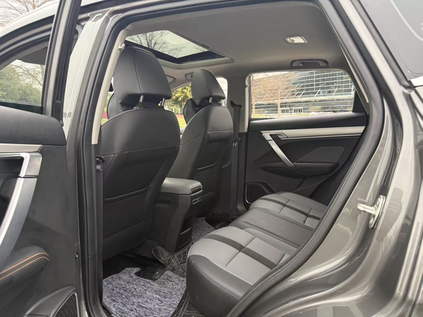 Geely Auto Coolray 2023 1.5T DCT Diamond Edition — снимка 16