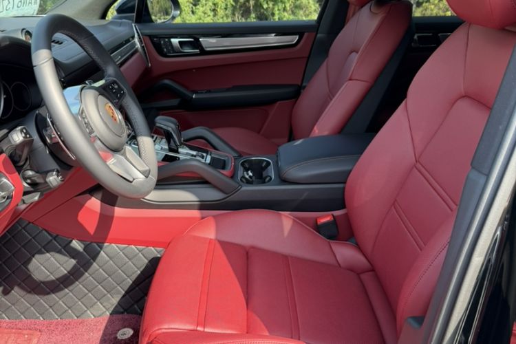 Used Porsche Cayenne 2023 Cayenne 3.0T Platinum Edition
