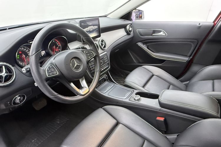 Used Mercedes-Benz GLA 2016 GLA 200 Fashion Model Interior 2