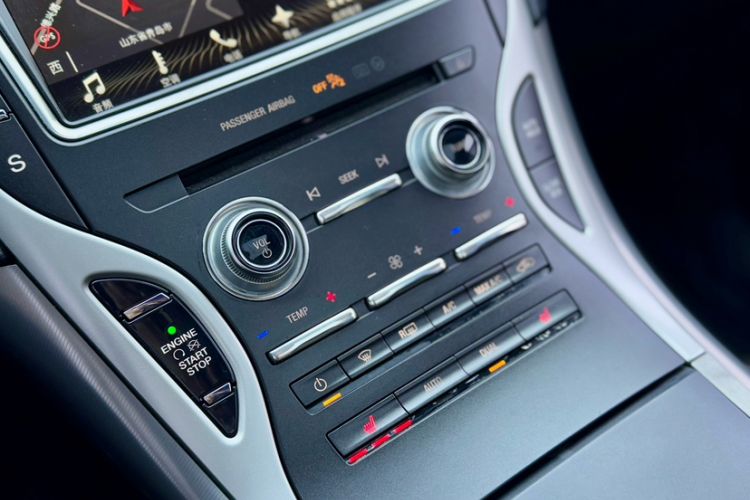 Used Lincoln MKX 2018 2.0T Two-Wheel Drive Deluxe Edition