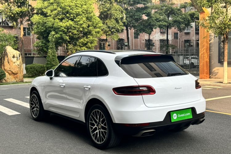 Used Porsche Macan 2017 Macan 2.0T Exterior 6