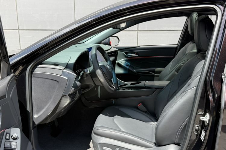 Used Toyota Avalon 2022 Dual-Engine 2.5L Luxury Edition