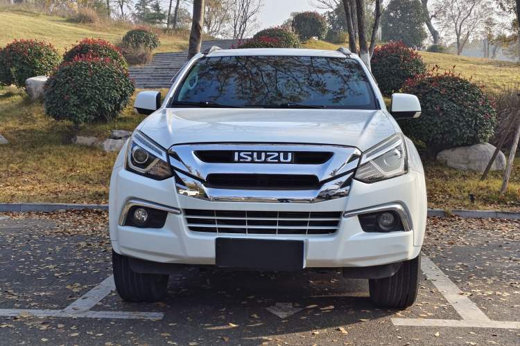 Used Isuzu mu-X 2018 1.9T Automatic Two-Wheel Drive Jingyue Edition 5 Seats
