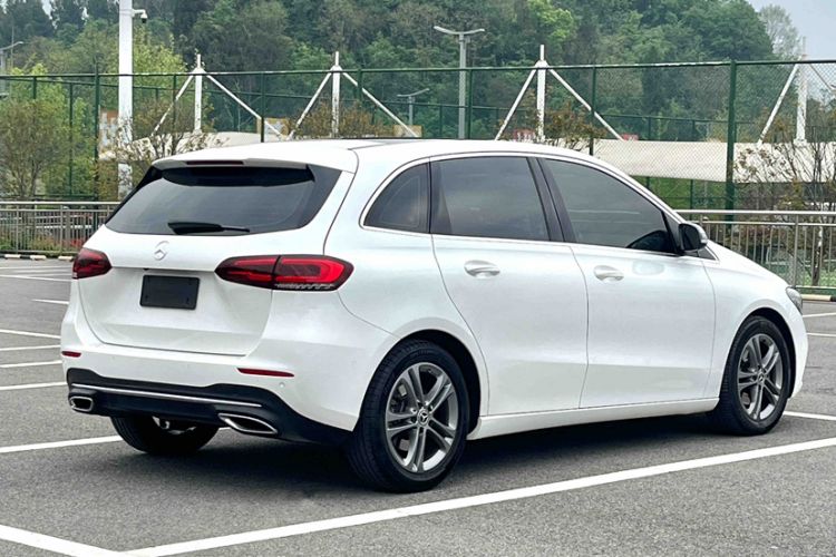 Used Mercedes-Benz B-Class 2020 B 200 Sport Edition Exterior 4