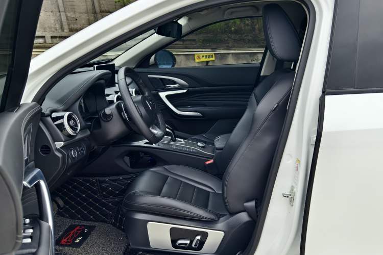 Used Wey VV7 2019 Upgraded Model 2.0T Luxury Version China V Standard