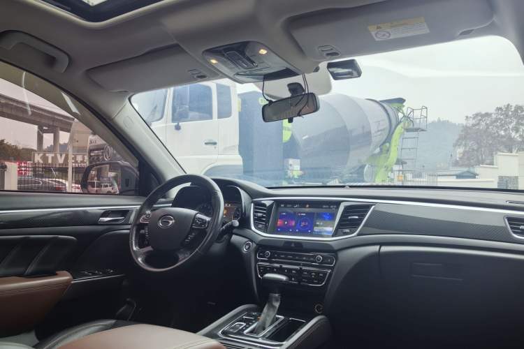 Used GAC Trumpchi GS7 2017 280T Two-Wheel Drive Luxury Model