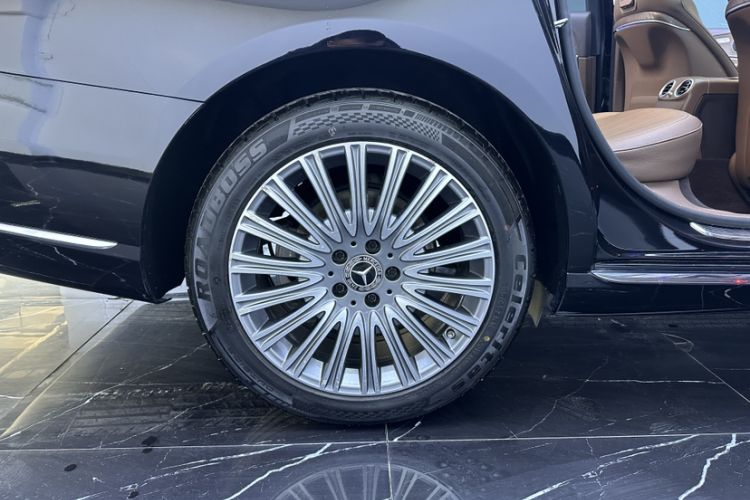 Used Mercedes-Benz E-Class 2020 Facelift E 300 L Stylish Edition