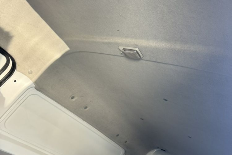 Used Jinbei New Hiace X30L CNG 2023 100L CNG Wealth Edition Van 2/5-Seater Air-Conditioned Model SWCC15M Headliner