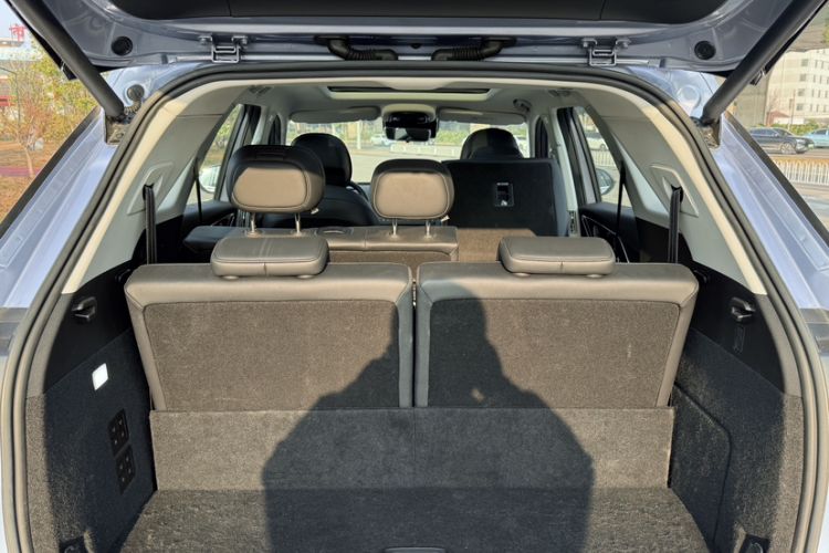 Used Chery Fengyun T9 2024 120 Long-Range Flagship Version 7 Seats Ternary Lithium