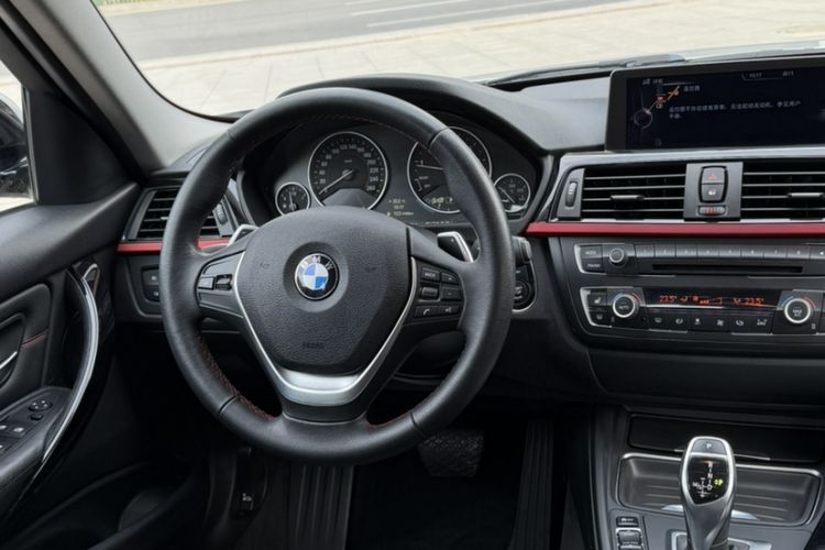 Used BMW 3 Series 2014 320i Sport Design Package