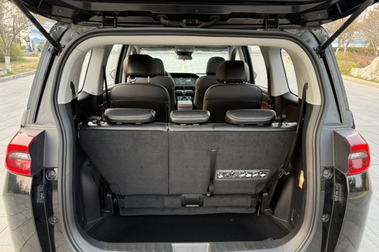 Used GAC Trumpchi M6 2023 PRO 270T DCT Luxury Edition Interior 9