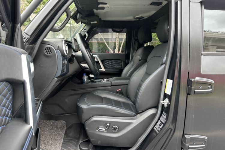 Used BAIC Off-Road BJ40 2023 2.0D Automatic Four-Wheel Drive Blade Hero Edition Adventurer Type (with Front and Rear Electronic Locks) Interior 1