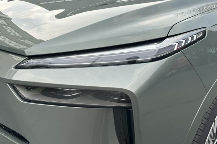 Used Wey Lanshan 2025 Four-Wheel Drive Ultra Left Front Headlight