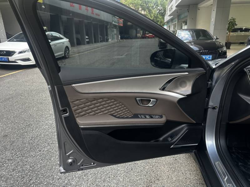 Used BYD Han 2022 DM-i 121KM Prestige Model – Premium — 21