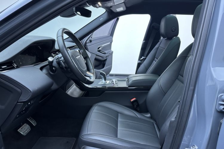 Used Land Rover Range Evoque 2020 249 PS R-DYNAMIC S Sport Edition Interior 6