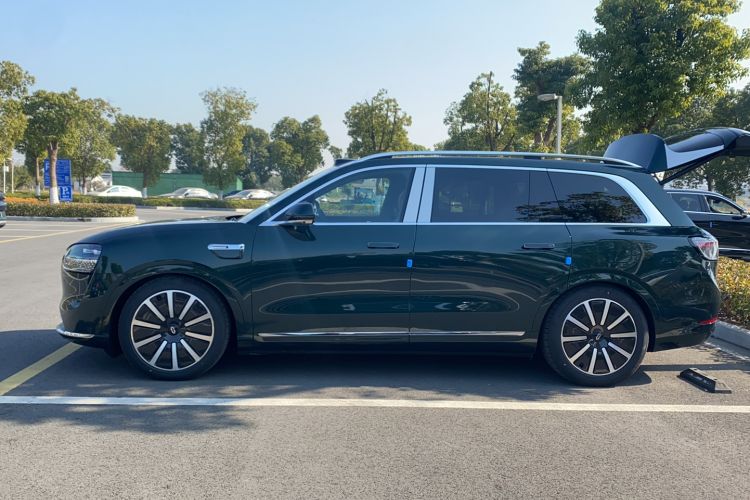 Used Hima AITO M9 2025 Extended-Range Ultra Version 52 kWh 6-Seater
