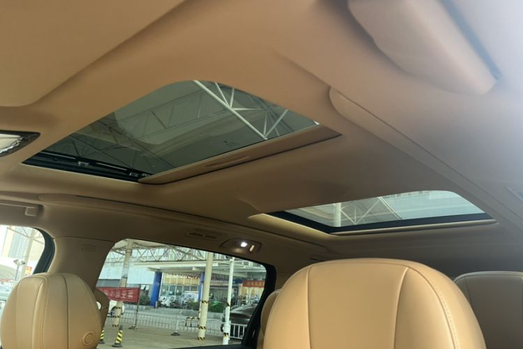 Used VOYAH Dream 2022 Low-Carbon Edition Plus Intelligent Driving Package Interior 7