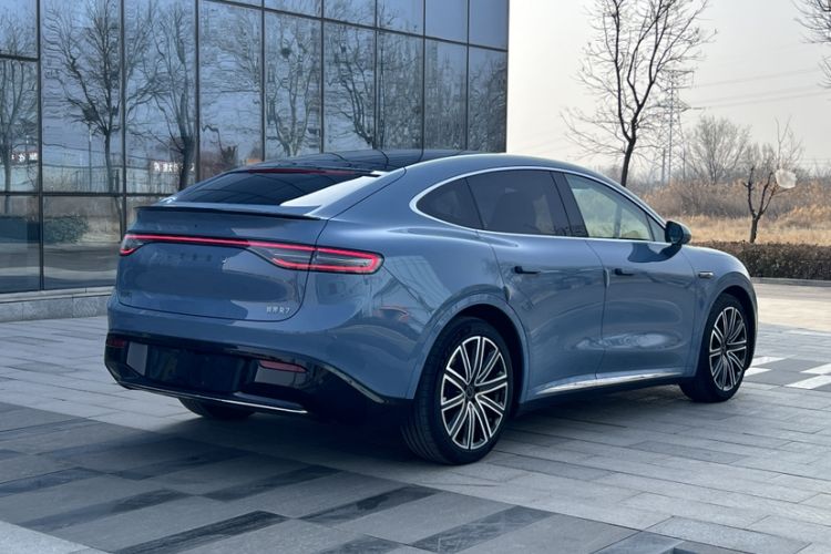 Used Hima Luxeed R7 2024 All-Electric 667 km Max
