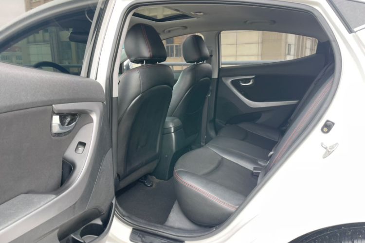 Used Hyundai Elantra (5th Generation / Langdong) 2016 1.6L Automatic Prestige Model