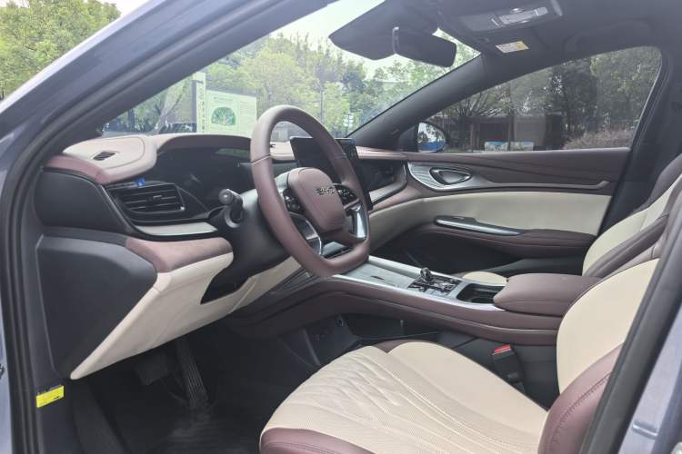 Used BYD Seal 2023 DM-i 1.5T 200km Flagship Model
