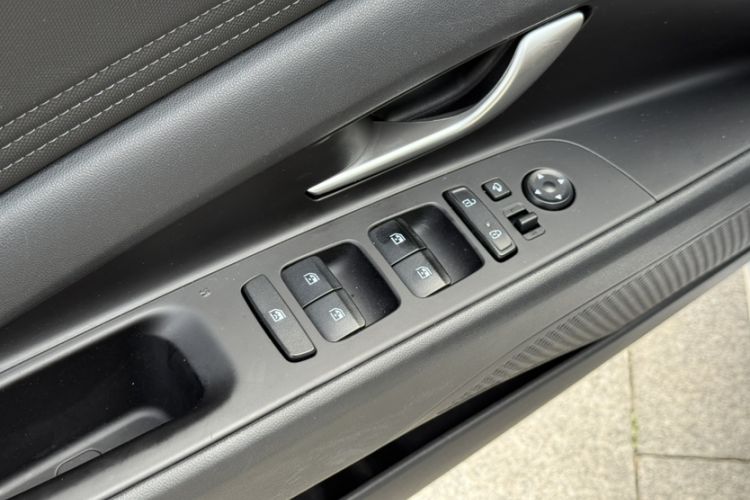 Used Hyundai Elantra 2021 1.5L CVT LUX Prestige Edition