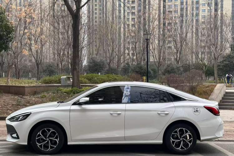 Used MG 5 2023 180 DVVT CVT Luxury Edition