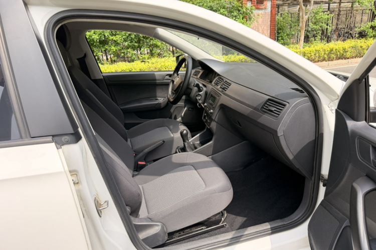 Used Volkswagen Santana 2019 1.5L Manual Fashion Edition China VI Standard Right Front Seat