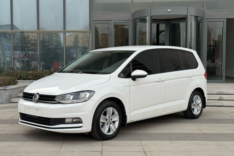 Used Volkswagen Touran 2016 Volkswagen Touran L 280TSI Manual Trend Edition